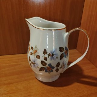 1 lechera vintage años 60-70, 4Tazas  Café Porcela