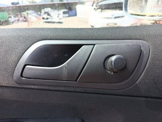 MANETA INTERIOR DELANTERA IZQUIERDA SKODA FABIA (