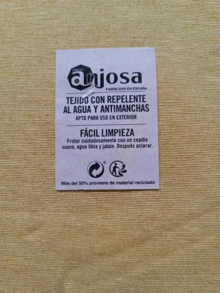 Cojín y respaldo silla jardín tela. Apto exterior.