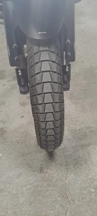 Benelli TRK 502X Adventure Negra/Gris