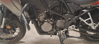 Benelli TRK 502X Adventure Negra/Gris