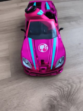 Coche deportivo rosa Barbie