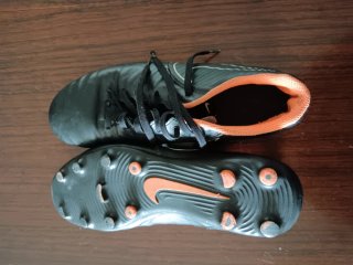 Botas de fútbol Nike Talla 42