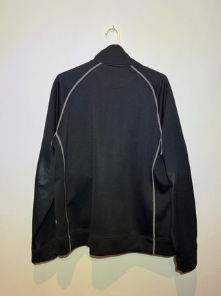 Chaqueta deportiva Kappa negra con cremallera