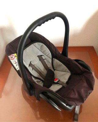 Silla de coche porta bebés