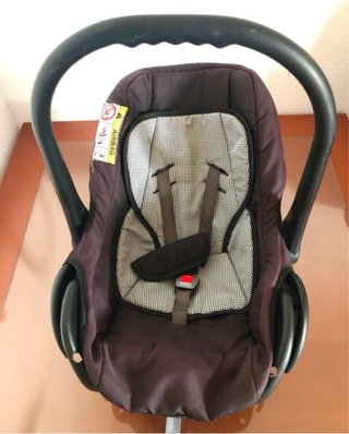 Silla de coche porta bebés