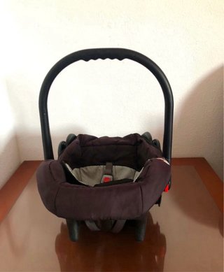 Silla de coche porta bebés