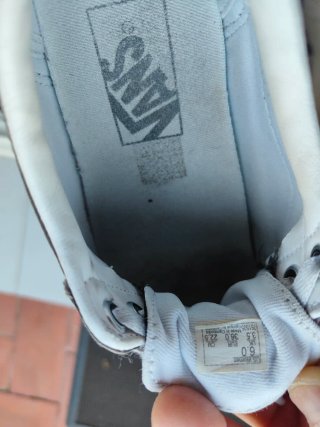 Vans Mujer Talla 36 Negras y Blancas