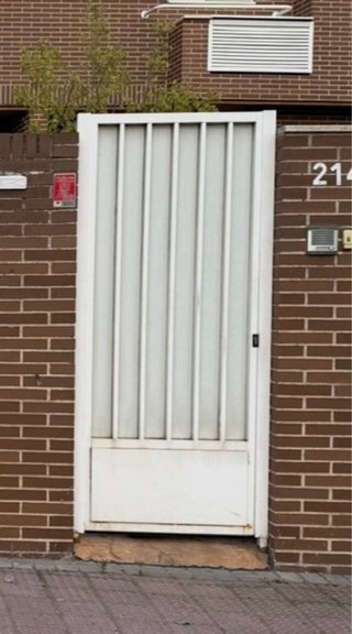Puerta Garaje y Peatonal Hierro