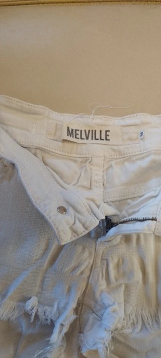 Pantaloncini bianchi corti