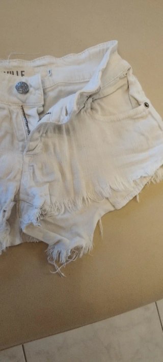 Pantaloncini bianchi corti