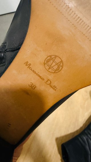 Botas de cuero negras