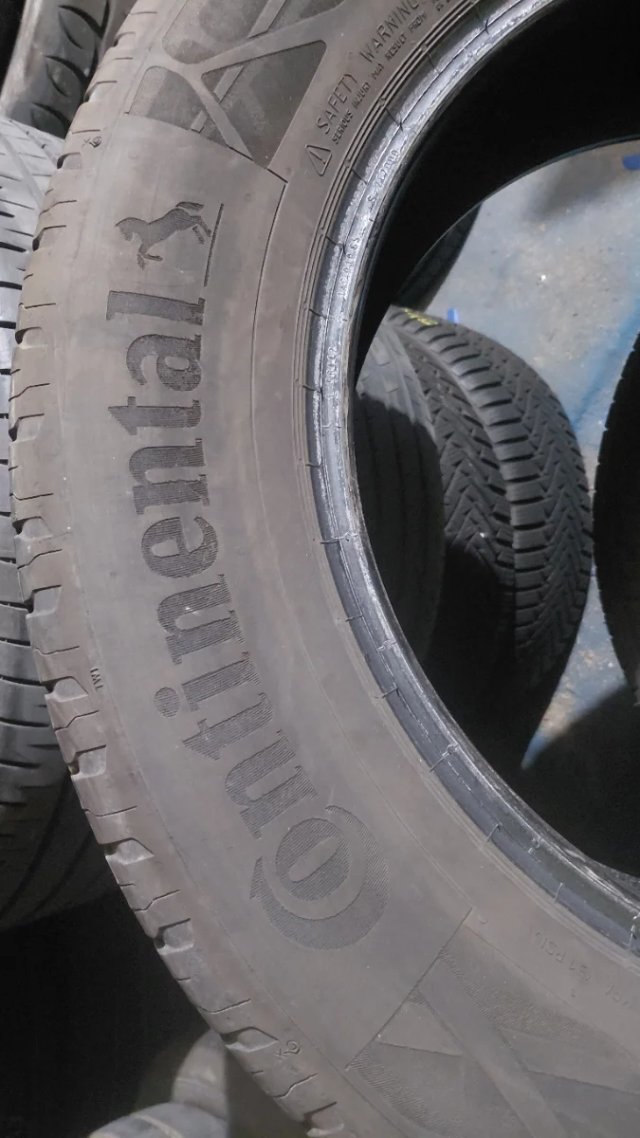 Neumáticos 215/65/17