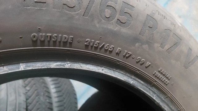 Neumáticos 215/65/17