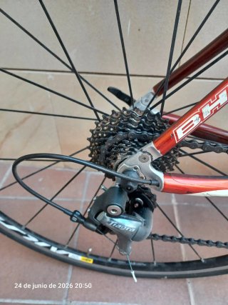 Bicicleta de carretera BH modelo G1 carbono