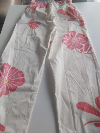 Conjunto Zara Niña Flores Rosa y Blanco.