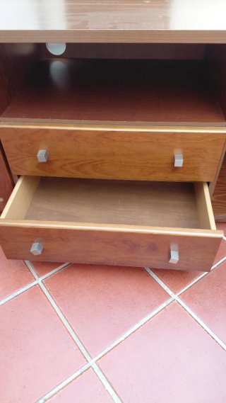 Mueble TV madera marrón