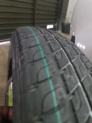 Rueda de repuesto 4 tornillos