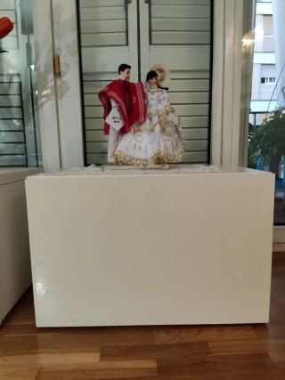 Mueble de salón blanco