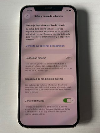 iPhone 12 Blanco 128 GB con Funda Azul Marino