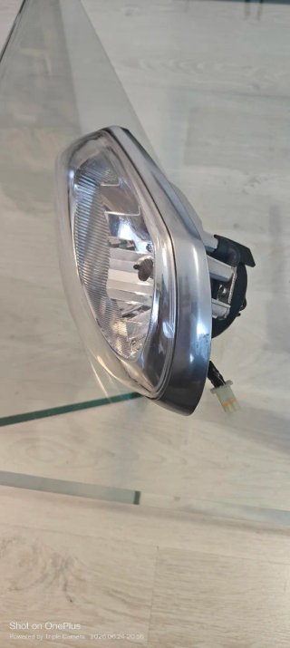 Faro Izquierdo Triumph Street Triple