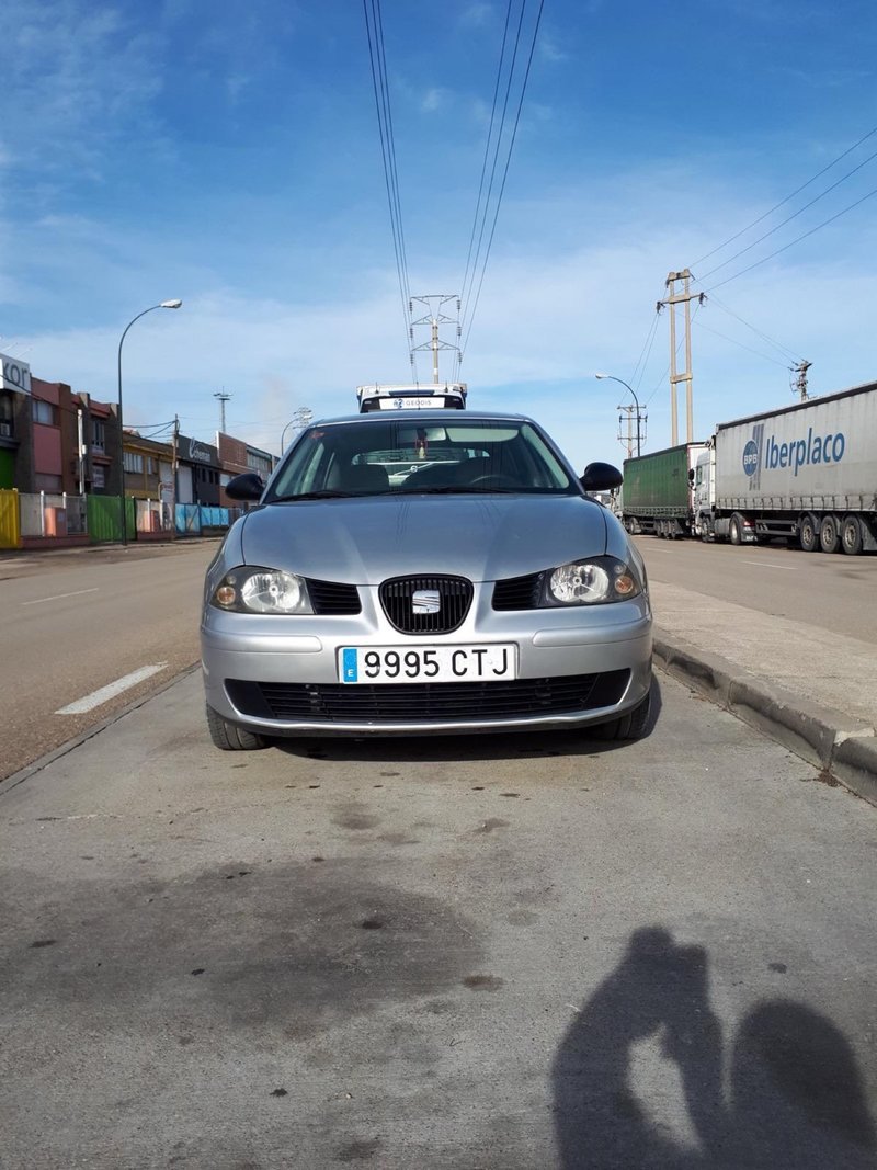 SEAT Ibiza 2004 - foto 1