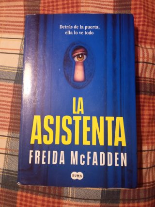 La asistenta