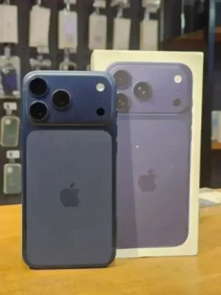 IPHONE 17 PRO MAX 256GB AZUL 100% BAT - 85 CICLOS