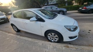 Opel Astra 2013