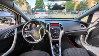 Opel Astra 2013