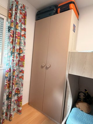 Habitación infantil con literas