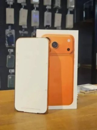 IPHONE 17 PRO MAX 256GB NARANJA 100% BAT - 99 CICL