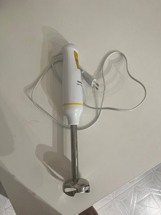 Batidora de mano Taurus 750W