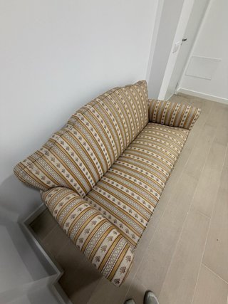 Sofá Vintage Tela y Madera