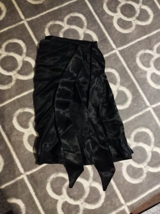 Falda corta Bershka negra