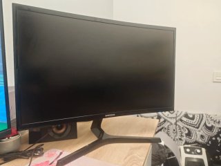 Monitor Samsung Curvo 24" Full HD HDMI C24F396FHU