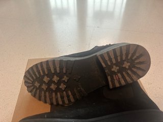 Botines negros plataforma