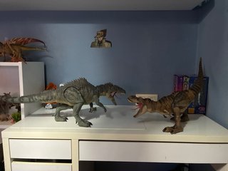 Giganotosaurus Hammond Collection sin caja