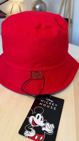 Vendo mi Gorro reversible Mickey Mouse, original