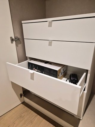 Cómoda IKEA VIHALS 4 cajones blanca