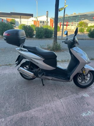 Honda Dylan 125 Plata