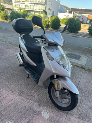 Honda Dylan 125 Plata