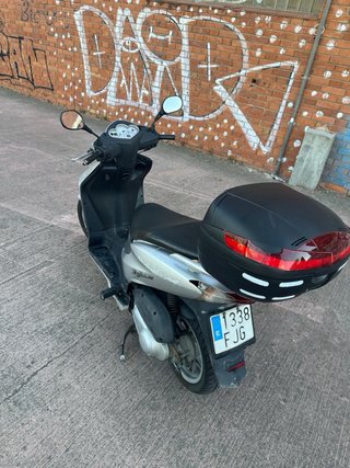 Honda Dylan 125 Plata