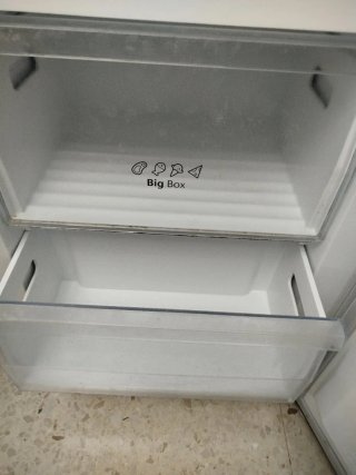Frigo Hisense, No Frost, 1,80 x 0,60 cm. Año 2020