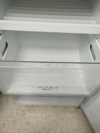 Frigo Hisense, No Frost, 1,80 x 0,60 cm. Año 2020