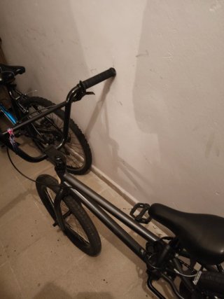 Bicicleta BMX 2024