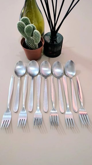 6 Cubiertos y 5 Cucharas acero inox 18/10 años 80