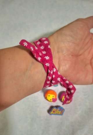 Pulsera Soy Luna con charms intercambiables.