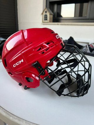 Casco Hockey CCM Rojo