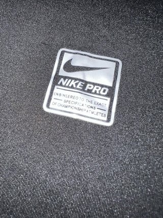 Camiseta Nike Pro Compresión sin Mangas